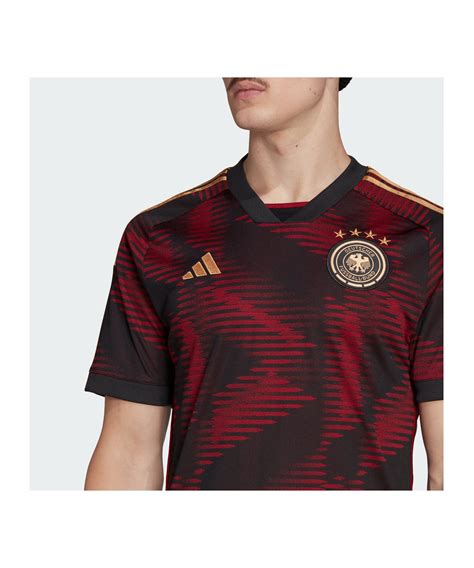 adidas deutschland dfb freizeitshirt wm 2022 schwarz|adidas deutschland fußball trikot.